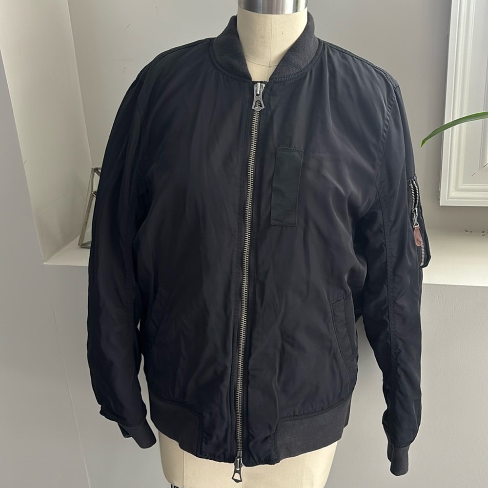 ABERCROMBIE AND FITCH MEN BOMBER JACKET
